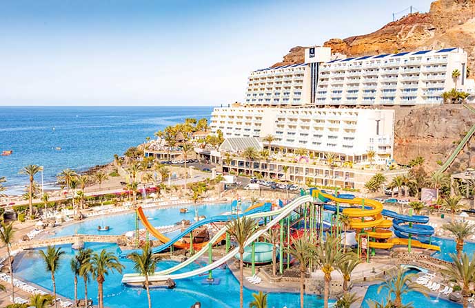 //www.jet2holidays.com/-/media/assets/product images - custom overview groups/lpa/paradise/crop out caption (4).jpg